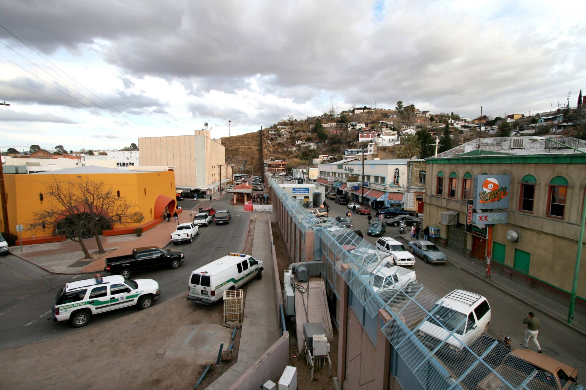 Quelle était l'utilisation principale des deux tunnels découverts sous la frontière entre Tijuana et les Etats-Unis ?