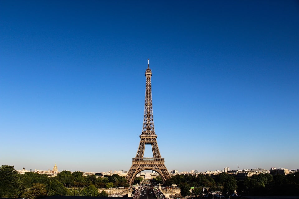 Combien de visiteurs la France veut-elle attirer d'ici à 2020 ? 
