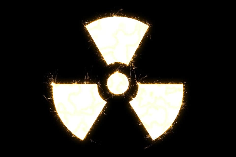 Quel chef d'État a demandé à Donald Trump de respecter l'accord sur le nucléaire avec Téhéran ?