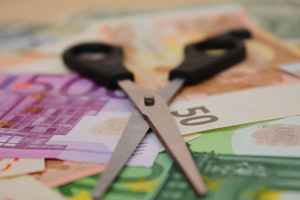 À combien s'élevait la prime à laquelle l'ex-PDG de Carrefour a renoncé ? 