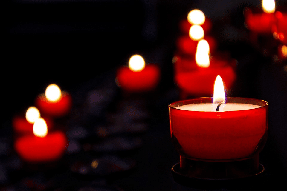 Quel est le nombre de victimes de l'attentat dans le Cachemire ?