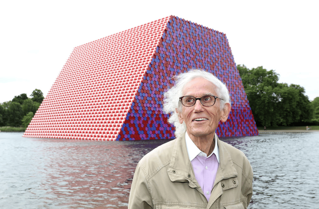Quel monument l'artiste Christo emballera-t-il en 2020 ?