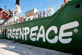 Greenpeace vs BP : qui gagne ? 