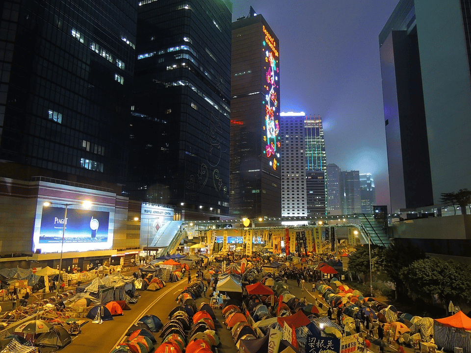 À Hong Kong, des manifestations massives ont eu lieu...