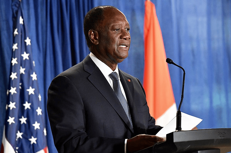 Le président ivoirien Alassane Ouattara effectue actuellement son ... mandat.