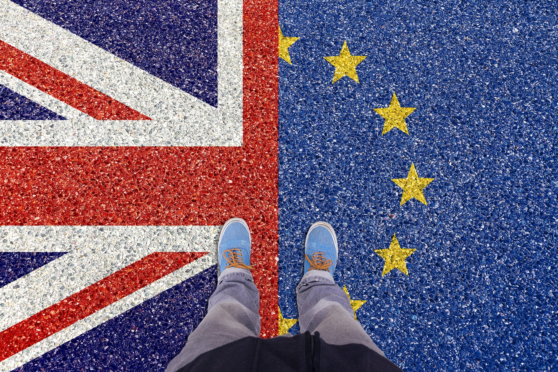 Comment s’appelle le ministre britannique du Brexit ? 