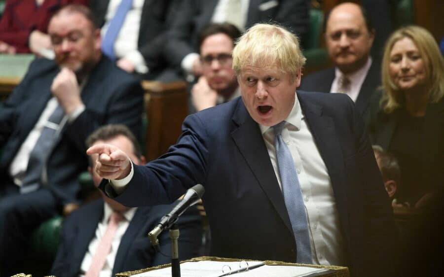 Pourquoi Boris Johnson a-t-il dû faire face à un vote de défiance de sa majorité cette semaine ?