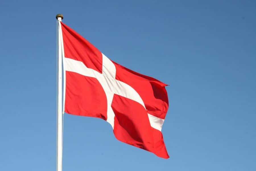 Le Danemark contribuait-il à la politique de sécurité et de défense commune de l'UE dès ses débuts ?