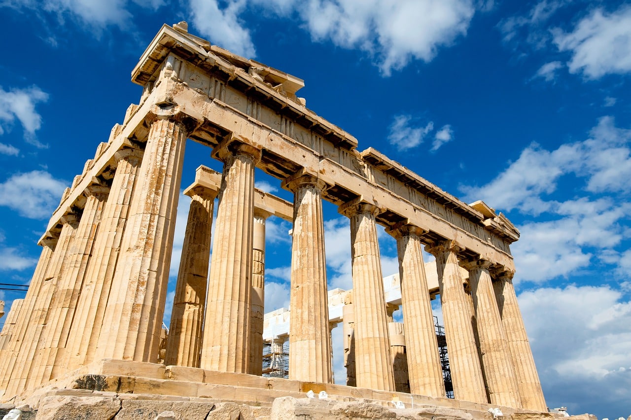 Comment s'appelle le premier ministre sortant grec ? 