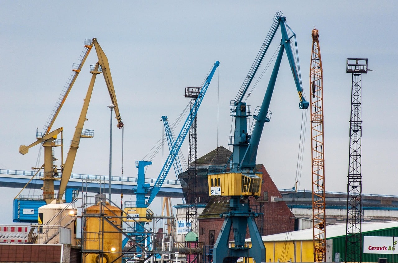 Quel secteur industriel français est particulièrement touché par la crise actuelle ?